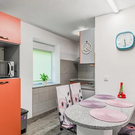 Lev With Terrace And 2 Bedrooms Lägenhet *