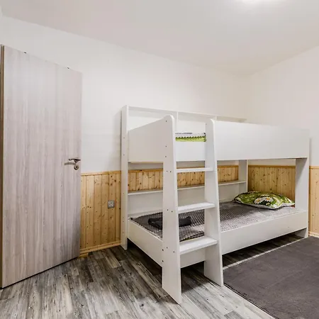 Lägenhet Lev With Terrace And 2 Bedrooms Tolmin