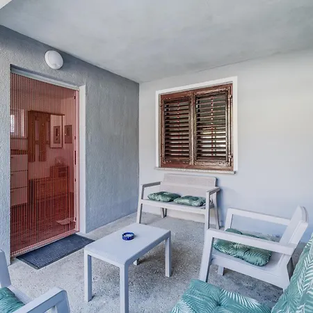 Lev With Terrace And 2 Bedrooms Tolmin